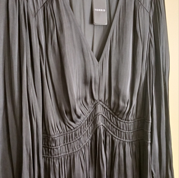 Torrid Blouse - Picture 3 of 3